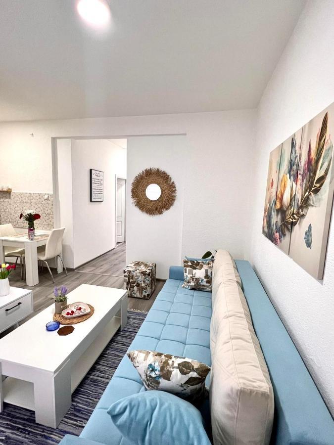 M Apartman Foca Dış mekan fotoğraf