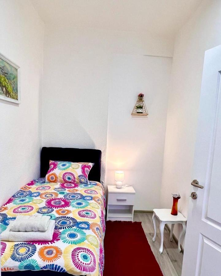 M Apartman Foca Dış mekan fotoğraf
