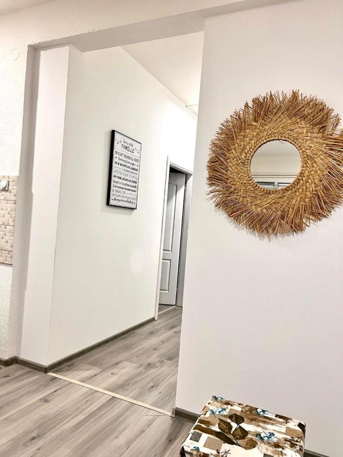 M Apartman Foca Dış mekan fotoğraf
