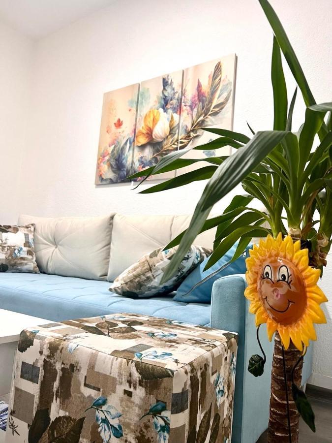 M Apartman Foca Dış mekan fotoğraf